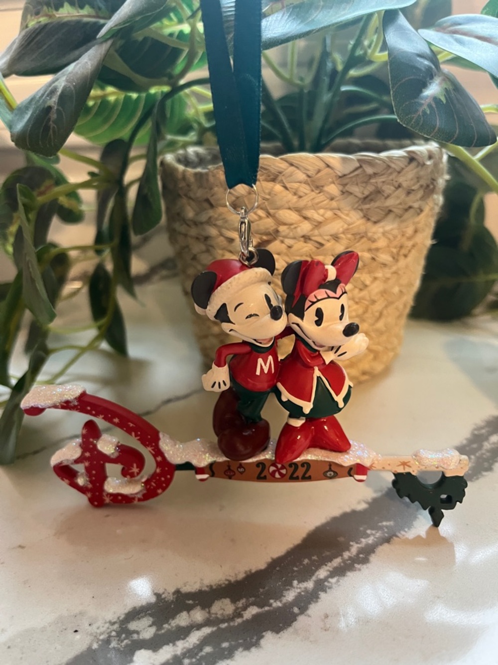 Disney Mickey & Minnie 2022 Holiday Key Ornament